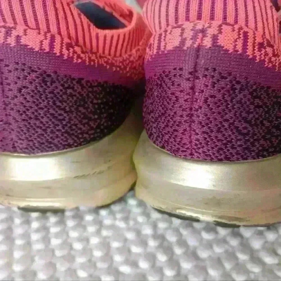 Brooks Women's Levitate 2 Purple/Pink Athletic Running Shoes - Picture 9 of 13